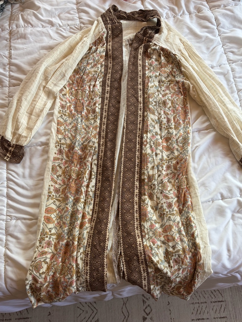 gimmicks by BKE Cream & Brown Floral Long Top